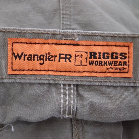 Wrangler | 48X30 Riggs Workwear FR Utility Carpenter Pants Khaki - Picture 8 of 12